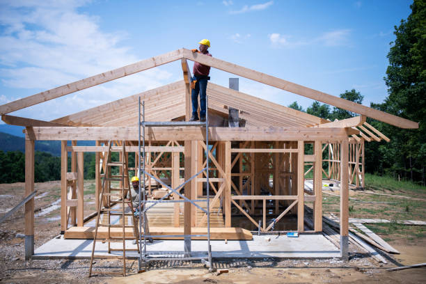 Best Commercial Roofing Services  in Hartville, OH
